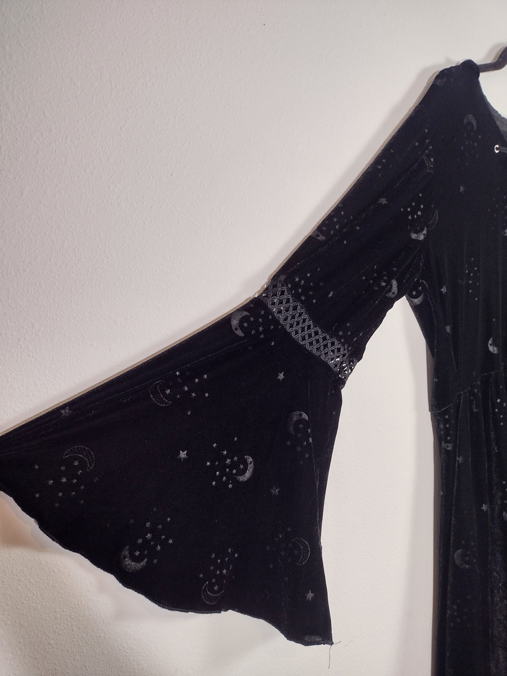 Spirit Halloween Celestial Coven Hooded Velvet Bell Sleeve High Low Mini Dress - Picture 7 of 15